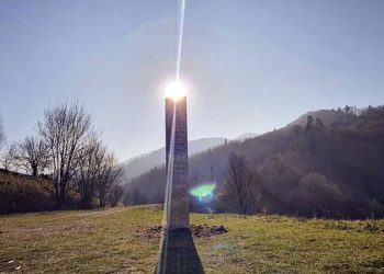 SURGE UN TERCER MONOLITO MISTERIOSO, AHORA EN CALIFORNIA