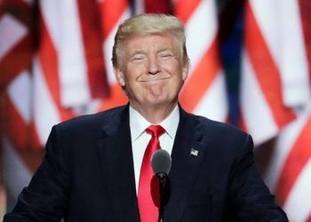 TRUMP INSINÚA QUE SE PRESENTARÁ A LA PRESIDENCIA DE NUEVO EN 2024