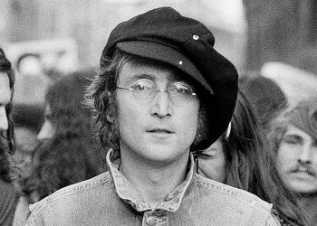 UN DÍA COMO HOY FALLECE JOHN LENNON