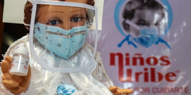 UN NIÑO DIOS CON CUBREBOCAS PARA CONCIENCIAR A LOS MEXICANOS MÁS DEVOTOS