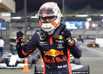 VERSTAPPEN CELEBRA LA LLEGADA DE SERGIO PÉREZ PARA EL DUELO CON MERCEDES