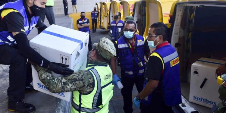 GOBIERNO DE MÉXICO RECIBE NUEVO EMBARQUE DE VACUNAS CONTRA EL VIRUS SARS-CoV-2
