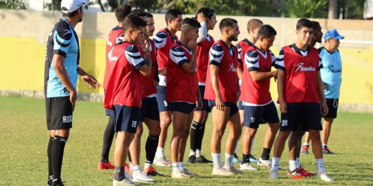 JOSÉ GUADALUPE HERNÁNDEZ CLEMENTE CONFÍA EN QUE CANCÚN FC ENDEREZARÁ EL CAMINO