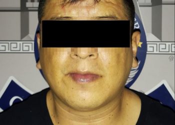 ELEMENTOS DE LA POLICÍA DE QUINTANA ROO ASEGURAN A DOS SUJETOS CON 134 DOSIS DE POSIBLES NARCÓTICOS