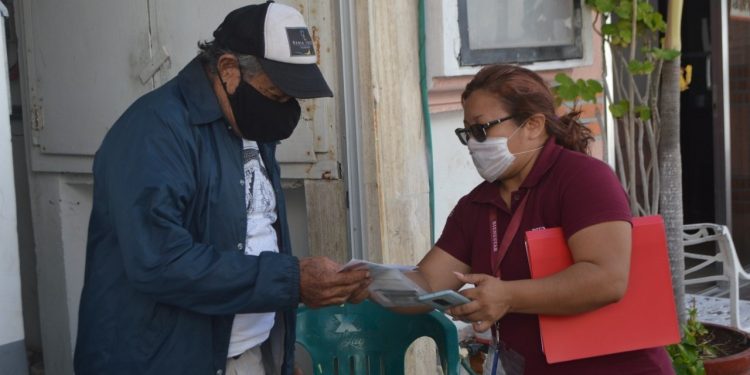 ENTREGAN GOBIERNO MUNICIPAL Y FEDERAL APOYOS A ADULTOS MAYORES CASA POR CASA
