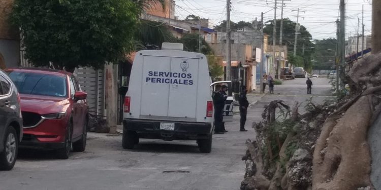 MUERE SUJETO TRAS CAER DESDE UN CUARTO PISO