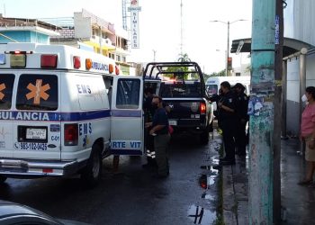 MUJER ASALTADA EN EL CENTRO DE CHETUMAL SUFRE CRISIS NERVIOSA