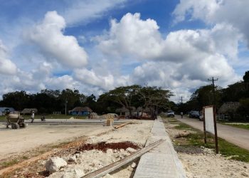 LA SEOP REALIZA OBRAS INTEGRALES EN LA LOCALIDAD DE BUENA FE MUNICIPIO DE BACALAR