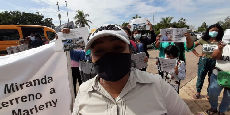 SE MANIFIESTAN HABITANTES DE MAHAHUAL POR DESPOJO DE TERRENOS