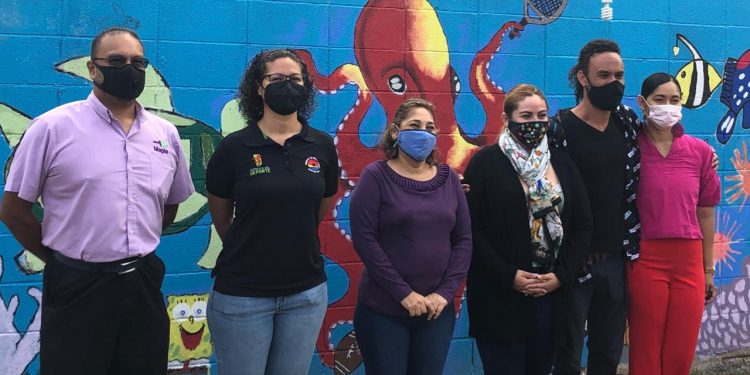 VECINOS COLABORAN CON LA REHABILITACIÓN DEL PARQUE DEPORTIVO