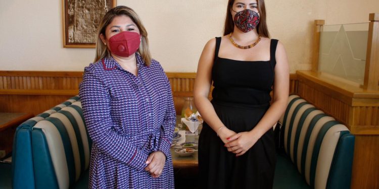 SUSANA DZIB SE REÚNE CON LA PRESIDENTA DE MORENA