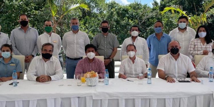 PRESENTAN HOTELEROS DE TULUM CRITERIOS PARA EL PAGO DE DERECHOS DE SANEAMIENTO AMBIENTAL