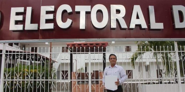 SE REGISTRAN ANTE EL IEQROO DOS CANDIDATOS INDEPENDIENTES PARA OPB