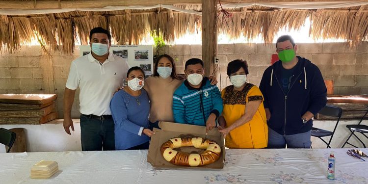 SE REÚNEN ASPIRANTES A LA PRESIDENCIA MUNICIPAL