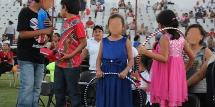 FAMILIAS SIN REYES Y EN CUESTA DE ENERO