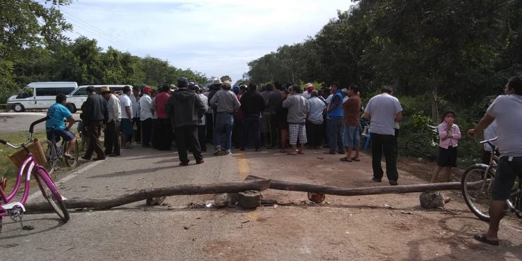 VÍAS ALTERNAS ANTE BLOQUEO DE TRAMO CARRETERO FELIPE CARRILLO PUERTO-VALLADOLID