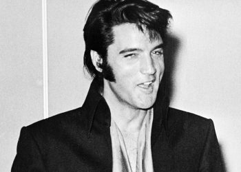 UN DÍA COMO HOY, ELVIS PRESLEY GRABA SU PRIMER DISCO