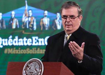 MÉXICO INVOCARÁ AL T-MEC PARA GARANTIZAR VACUNA COVID-19 A MIGRANTES EN EEUU
