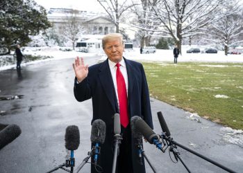 TRUMP SE DESPEDIRÁ DE LA PRESIDENCIA EN SU CLUB DE FLORIDA