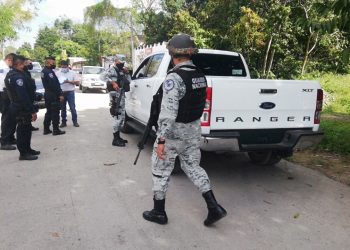 EXHIBEN A FOTÓGRAFO DE CHA’AK ME’EX POR CONDUCIR DE VEHÍCULO OFICIAL DE MANERA PREPOTENTE