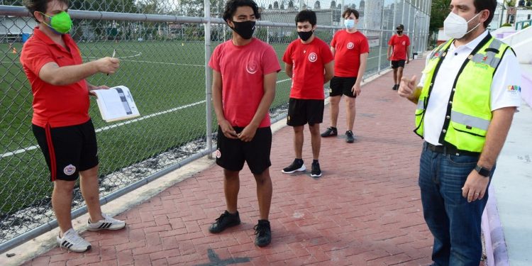 REFUERZAN MEDIDAS SANITARIAS EN ESPACIOS DEPORTIVOS DE CANCÚN