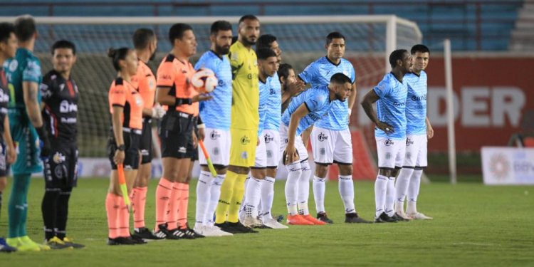 DIEGO ROSALES, TITULAR INDISCUTIBLE EN EL CUADRO DE CHRISTIAN GIMÉNEZ, ACEPTA QUE CANCÚN FC MEJORÓ ANTE CIMARRONES