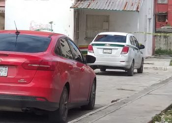 TAXISTA SOBREVIVE A ATAQUE ARMADO EN LA REGIÓN 240 EN CANCÚN