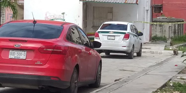 TAXISTA SOBREVIVE A ATAQUE ARMADO EN LA REGIÓN 240 EN CANCÚN