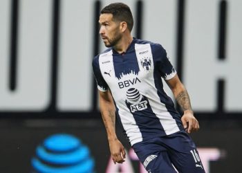 ORTIZ FIRMARÍA SU RENOVACIÓN CON MONTERREY «HASTA CON LOS PIES»