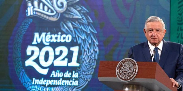 MÉXICO PROMETE GARANTIZAR QUE INDOCUMENTADOS ACCEDAN A VACUNA EN EEUU