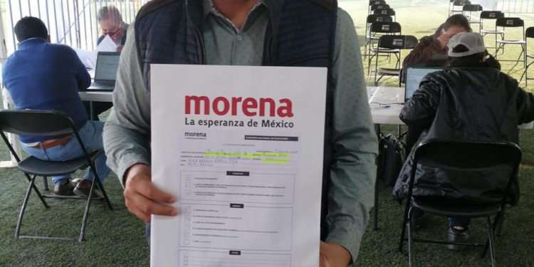 SE REGISTRA EMANUEL MIS COMO ASPIRANTE A DIPUTADO FEDERAL POR EL DISTRITO ELECTORAL 02