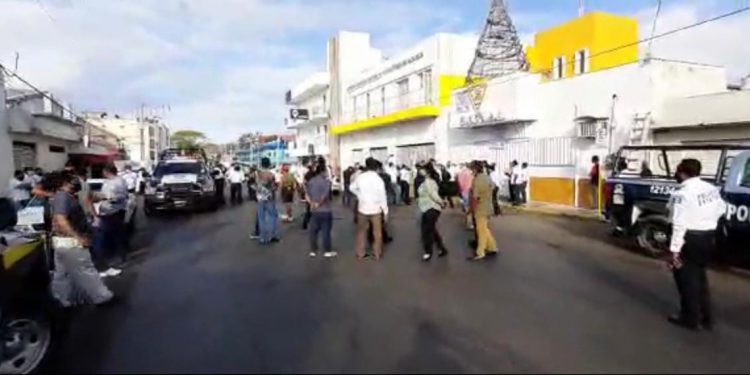 CONATO DE VIOLENCIA EN SINDICATO DE TAXISTAS DE CHETUMAL