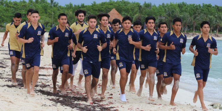 TULUM FC CONTINÚA SU PREPARACIÓN CON TRABAJOS DE PLAYA