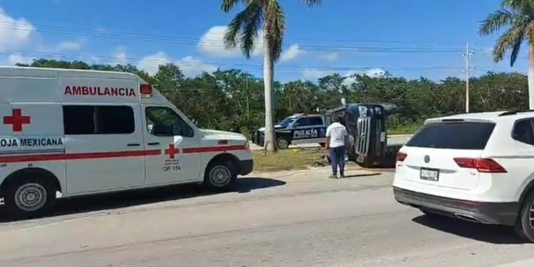 REPORTAN ESTABLE A VÍCTOR MAS LUEGO DE SUFRIR ACCIDENTE CARRETERO