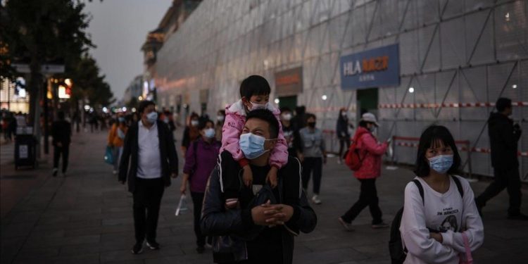 CHINA COMENZÓ A REALIZAR PRUEBAS ANALES PARA DETECTAR EL COVID-19