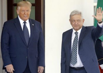 LÓPEZ OBRADOR CRITICA A TWITTER Y FACEBOOK POR «CENSURAR» A TRUMP