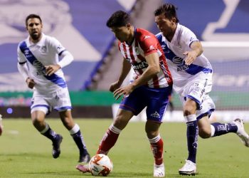 3-1. LOS ARGENTINOS GONZÁLEZ E IBÁÑEZ GUÍAN TRIUNFO DE SAN LUIS SOBRE CHIVAS