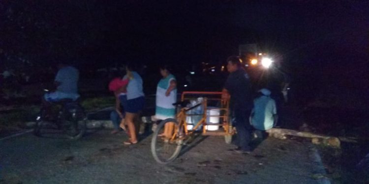 ANUNCIAN EJIDATARIOS DE TIHOSUCO 5 DÍAS DE BLOQUEO CARRETERO