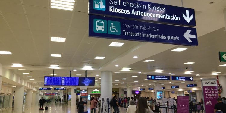 POR CUARTO DÍA CONSECUTIVO, MENOS DE 400 OPERACIONES EN EL AEROPUERTO DE CANCÚN