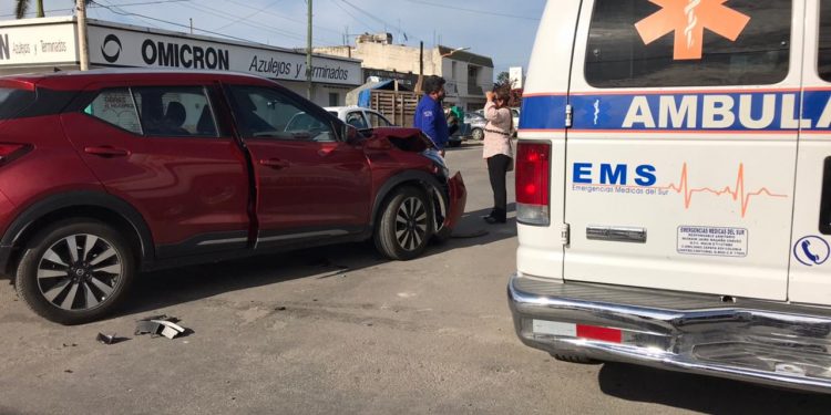 TRES LESIONADOS EN ACCIDENTE DE TRÁNSITO