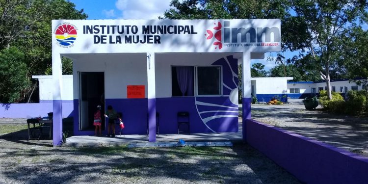 EN MARCHA MÓDULOS DE ATENCIÓN PARA MUJERES EN CANCÚN