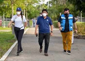 ENCABEZA VÍCTOR MAS TAH, JORNADA DE LIMPIEZA DE LA UNIDAD DEPORTIVA “TULUM”