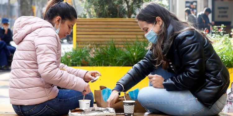 INSISTE SALUD EN NO HACER REUNIONES FAMILIARES O ASISTIR A FIESTAS; SIGUEN CASOS DE COVID-19