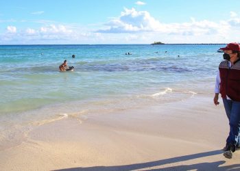 EN SOLIDARIDAD LAS PLAYAS ESTÁN LIMPIAS DE SARGAZO: LAURA BERISTAIN