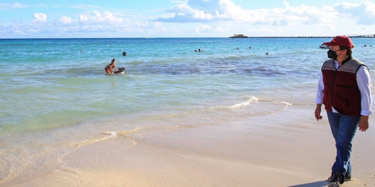 EN SOLIDARIDAD LAS PLAYAS ESTÁN LIMPIAS DE SARGAZO: LAURA BERISTAIN