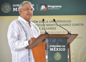 GOBIERNO FEDERAL AMPLIARÁ CARRETERA DE LA COSTA GRANDE DE GUERRERO, ANUNCIA PRESIDENTE EN ATOYAC