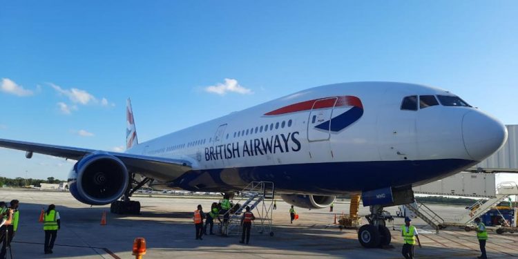 AEROPUERTO DE CANCÚN SIGUE SIN REGISTRAR MÁS DE 300 OPERACIONES AÉREAS