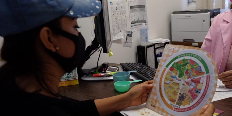 OFRECE IMSS ASESORÍA EN NUTRICIÓN PARA INICAR AÑO CON HÁBITOS SALUDABLES