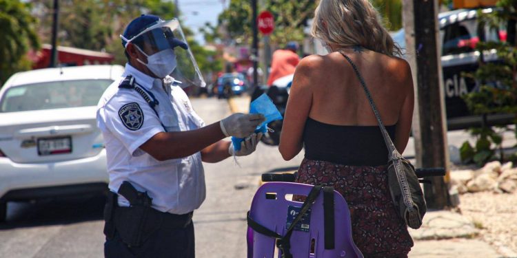BUSCARÁ GOBIERNO MUNICIPAL REDUCIR LA MOVILIDAD EN ISLA MUJERES PARA CONTENER LA PROPAGACIÓN DEL COVID-19