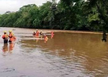 ENCUENTRAN CUERPOS DE 8 PERSONAS ASESINADAS EN UN RÍO DE MICHOACÁN